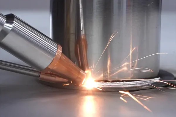 Bảo trì máy hàn laser định kỳ giúp nâng cao hiệu suất và chất lượng mối hàn