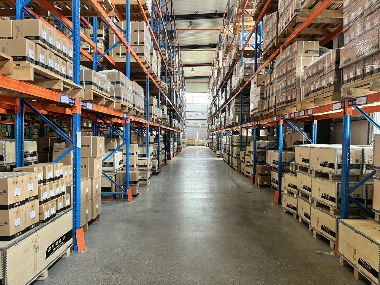 Máy Khắc Laser tại DMTec: Lắp Đặt Chuẩn, Bảo Hành Chính Hãng, Linh Kiện Sẵn Có