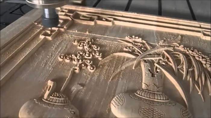 Máy khắc CNC gỗ chuyên dùng để khắc tranh gỗ, bảng hiệu và quà tặng cá nhân hóa