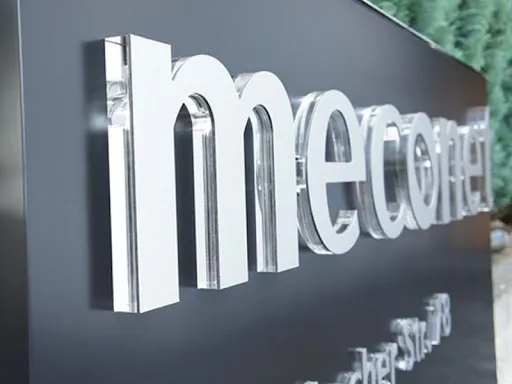 Cắt chữ nổi, logo, quà tặng bằng máy cắt chữ laser Cắt chữ nổi, logo, quà tặng bằng máy cắt chữ laser