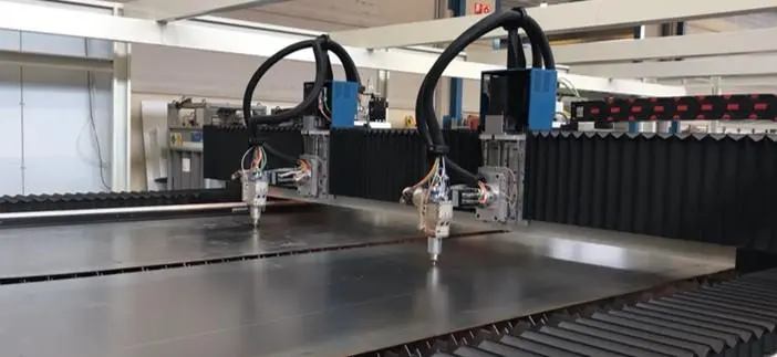Máy cắt laser 2 đầu chuyên gia công kim loại tấm và ống mỏng Máy cắt laser 2 đầu chuyên gia công kim loại tấm và ống mỏng