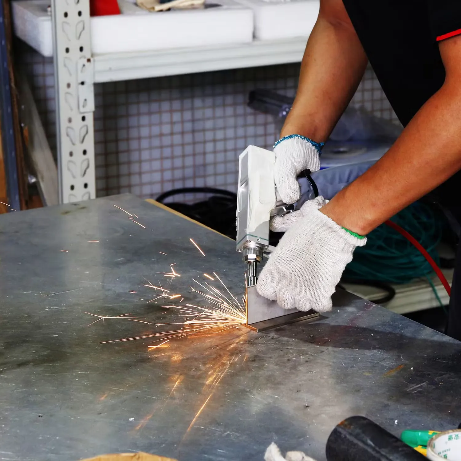 Định hướng máy cắt laser cầm tay DMTec – Linh hoạt cho gia công tại chỗ