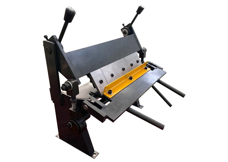 Máy chấn tôn bằng tay - Giải pháp chấn đơn giản cho sản phẩm mỏng