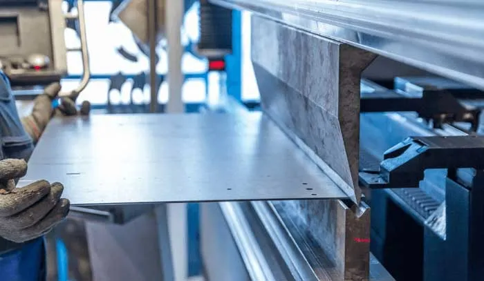 Tính toán lực chấn và chiều dài bàn: Tuyệt chiêu giúp chủ xưởng tránh lãng phí hàng trăm triệu đồng.