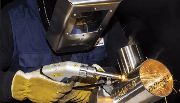 Cắt–hàn bằng laser sợi quang 2 đầu – Mép gọn, mối hàn ngấu sâu