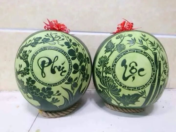 Máy khắc laser dưa hấu cho nét khắc rõ trên vỏ dày