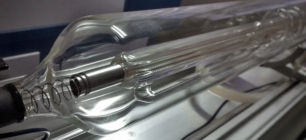 Ống phóng laser CO2 40W cho tia laser ổn định, khắc sắc nét