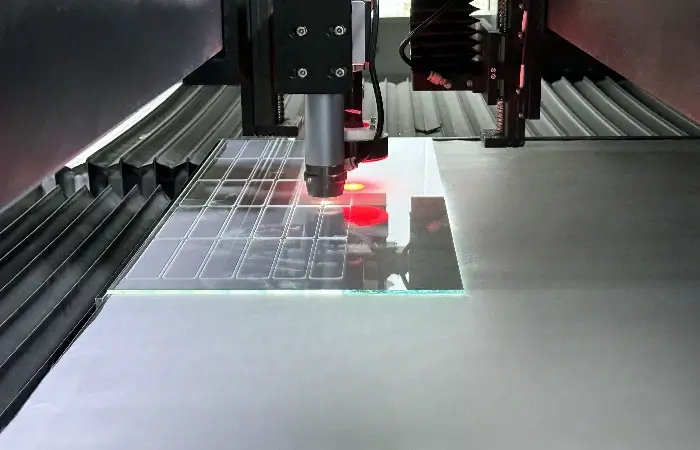 Cắt Kính Bằng Laser là gì Có Thực Sự Hiệu Quả? Sự Thật Bạn Cần Biết Cắt Kính Bằng Laser là gì Có Thực Sự Hiệu Quả?
